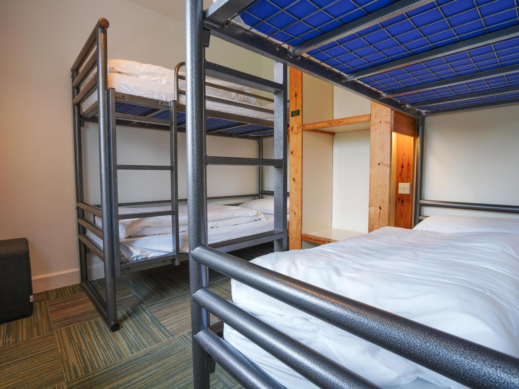 Yha Albergue *