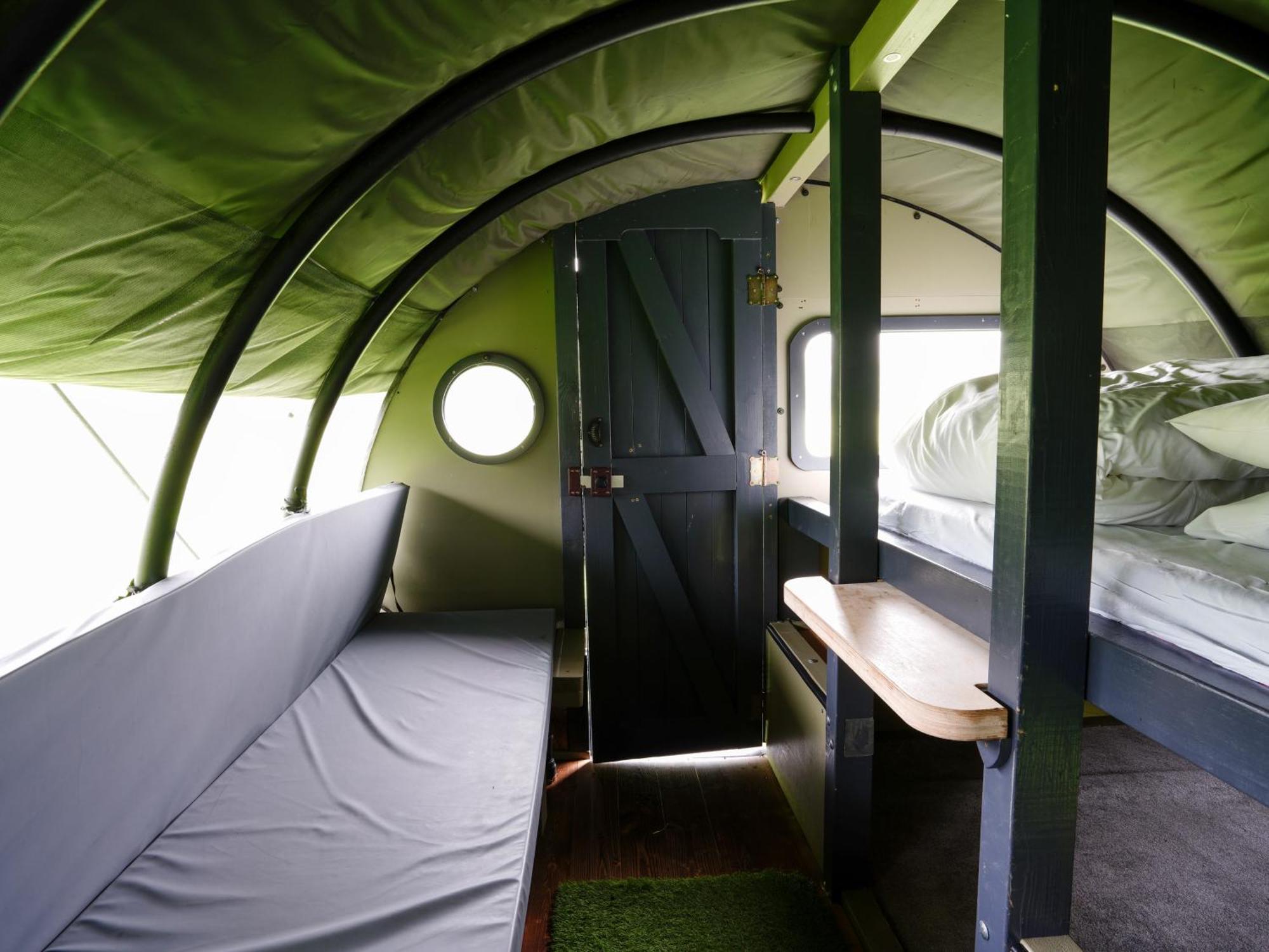 Yha Albergue *